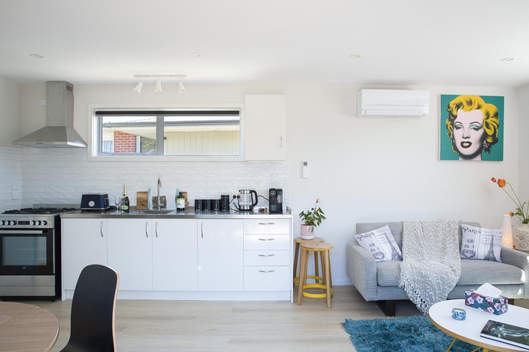 Classy Modern Unit Close To Airport, Shops And Bus Κράισττσερτς Εξωτερικό φωτογραφία
